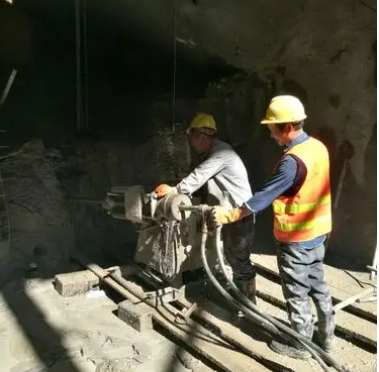 东方华侨农场水下抗分散灌浆料特点 水下不分散注浆料介绍